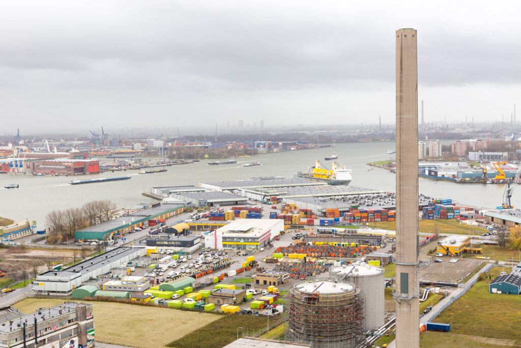 Professionele kantoorschoonmaak Rotterdam - Maasstad Cleaning team in actie